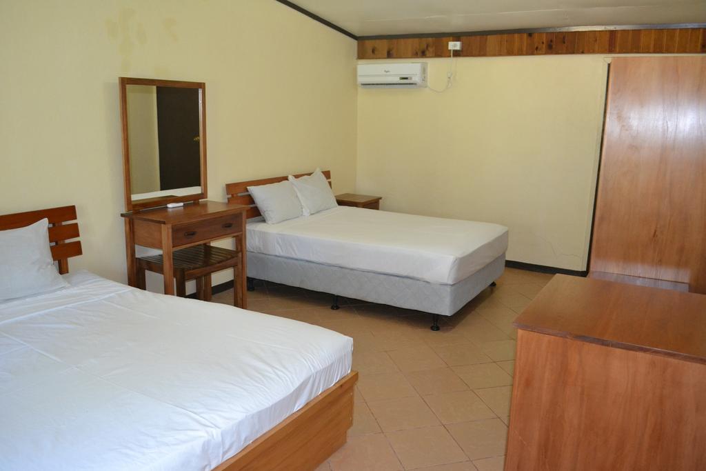 Ratu Kini Backpackers And Dive Resort Mana Island Cameră foto